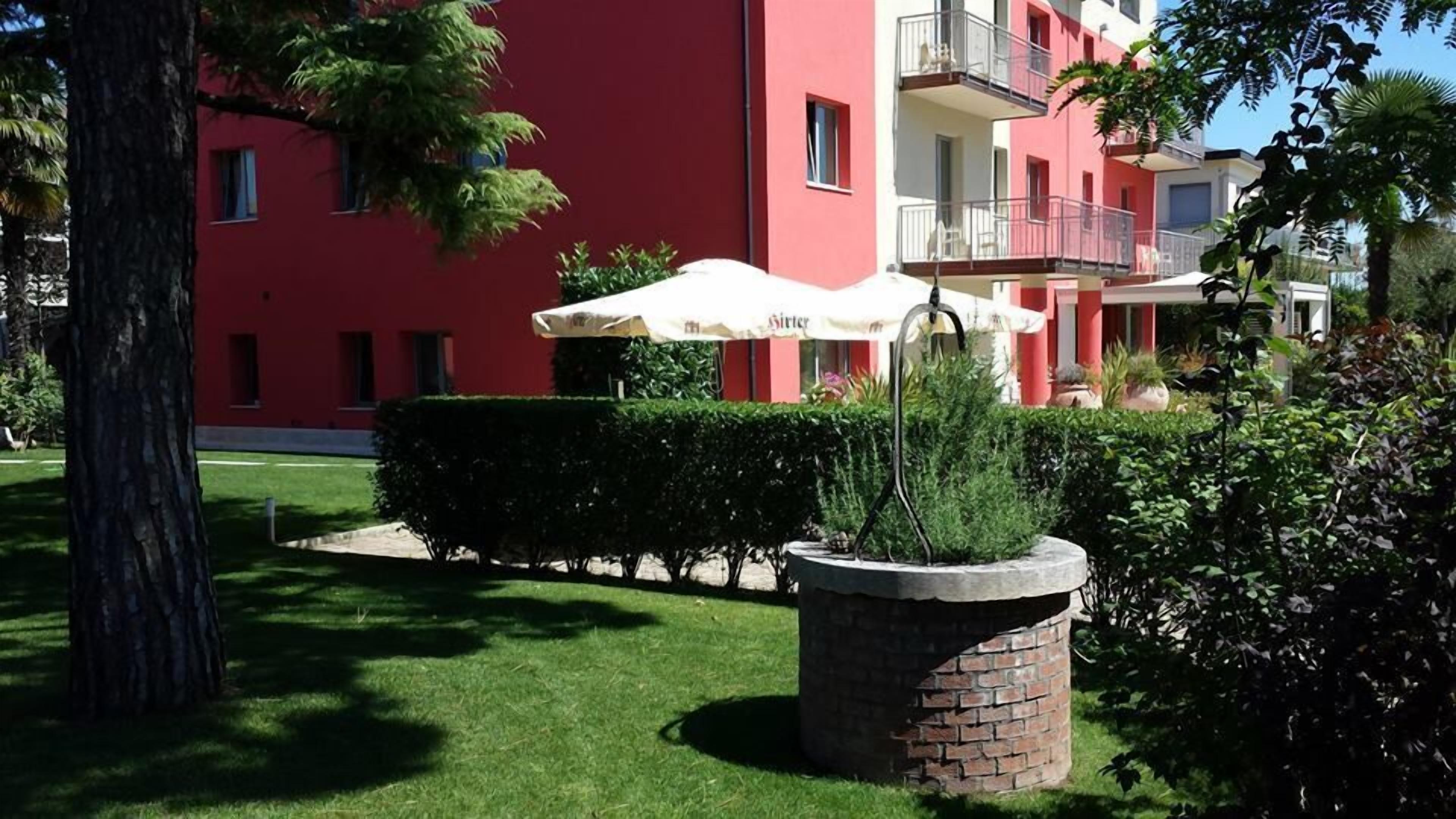 La Grotta Hotel — Photos 2